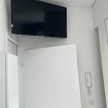 شقة Bright Equipped 10 Min From Paris *